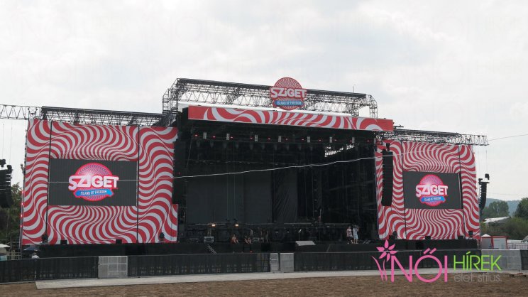 A Nagyszínpad még üres, de nemsokára Robbie Williams lesz rajta!
