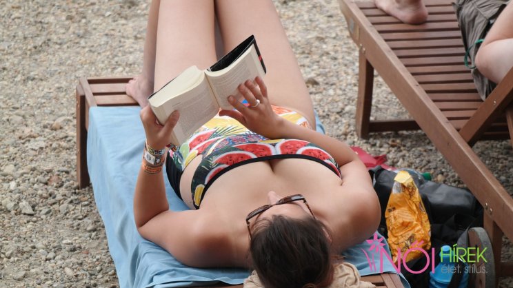 Most még nyugodtan lehet olvasgatni...