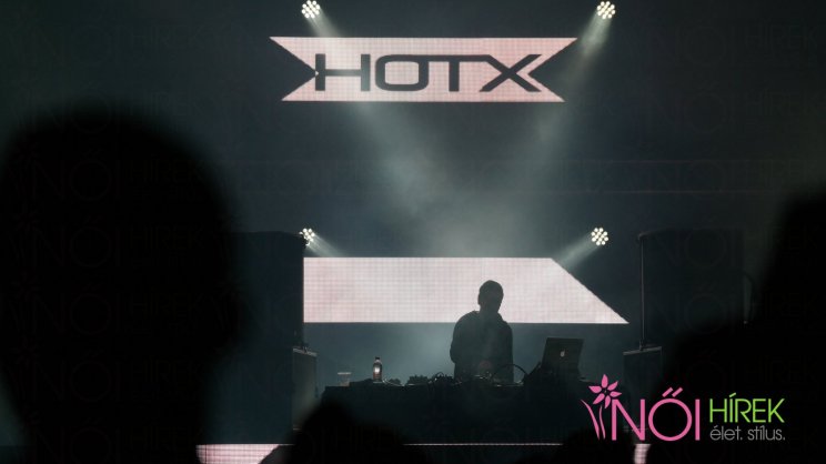B.my.Lake - Hot x