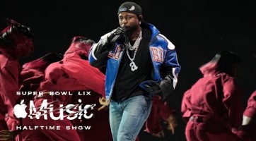 Kendrick Lamar lépett a színpadra az idei Supwr Bowl Half Time show alatt