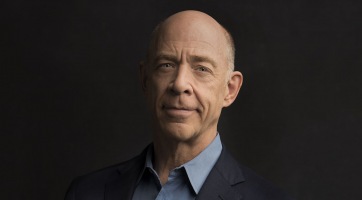 61 évesen óriási izmokat növesztett J.K. Simmons