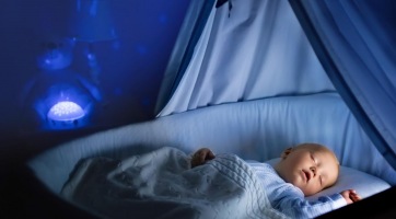 Ezért fontos a babák pihentető alvása