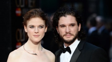 A Trónok harca sztárja, Kit Harington ismét apa lesz