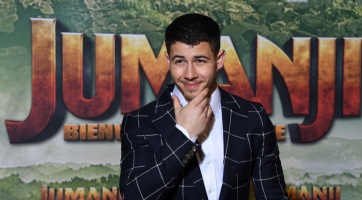A DC egyik szuperhőse szeretne lenni Nick Jonas