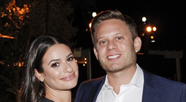 A Glee sztárja megmutatta gömbölyödő pocakját