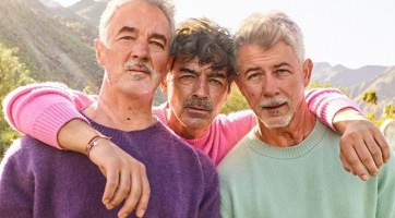 A Jonas Brothers tagjai is előre repültek az időben