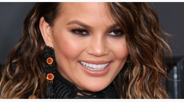 A vagináját gőzöltette Chrissy Teigen