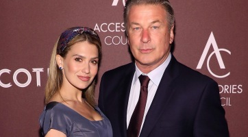 Alec Baldwin felesége megmutatta szülés utáni alakját
