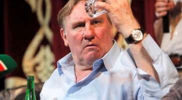 Alkoholista lett Gerard Depardieu!