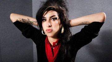 Amy Winehouse 9 éve hunyt el