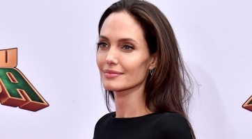 Angelina Jolie még mindig ijesztően vékony