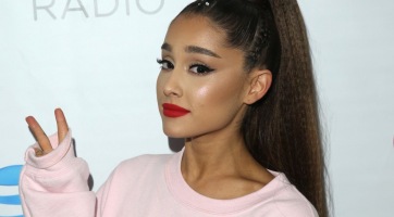 Ariana Grande 26 éves lett
