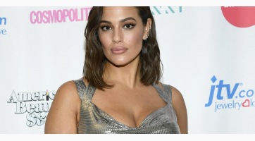 Ashley Graham földanyaként jelent meg