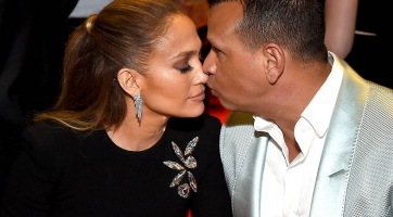 Az eljegyzett Jennifer Lopezt máris megcsalták