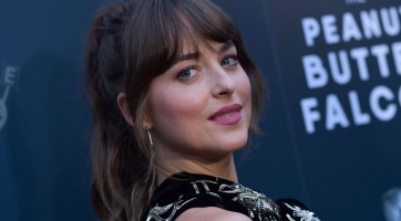 Az első tetoválásáról beszélt Dakota Johnson