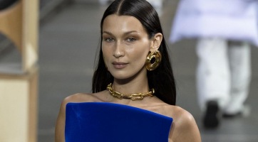 Bella Hadid bevallotta, hogy plasztikáztatott