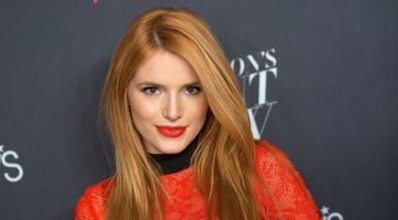 Bella Thorne Tamponnak nevezte el a kutyáját