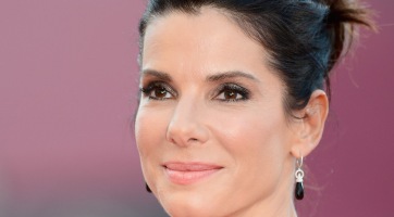 Betörtek Sandra Bullock-hoz!
