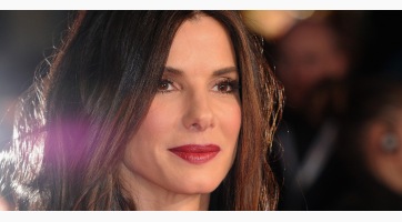 Bevallotta: adoptálta 3 éves kislányát Sandra Bullock!