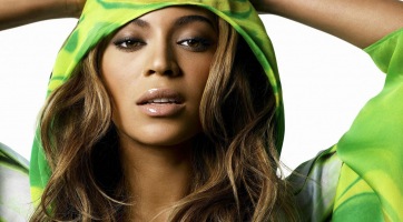 Beyoncé is megmutatta óriási karácsonyfáját