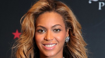 Beyoncé már most képes hülyét csinálni a kislányából