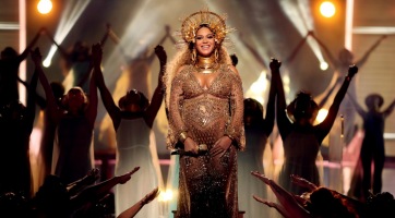 Beyoncé megmutatta az ikreket