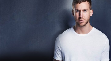 Calvin Harris megmutatta testét