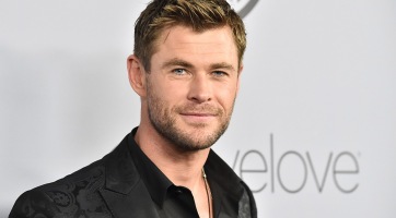 Chris Hemsworth jól megijedt egy óriási egértől