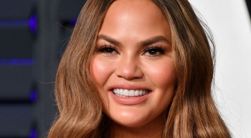 Chrissy Teigen egy könyv hatására hagyott fel az alkohollal