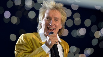 Ciki: felesége kabátjában menőzött Rod Stewart
