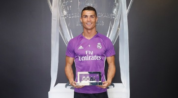 Cristiano Ronaldo szexi újévi köszöntését láttad már?