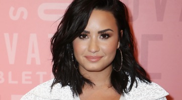 Demi Lovato megmutatta magát smink nélkül