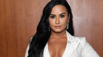 Demi Lovato saját maga láttán nosztalgiázott