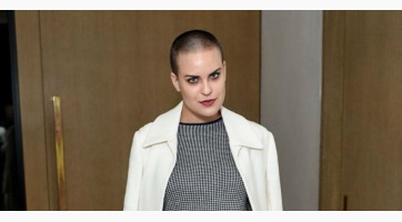 Demi Moore lánya leborotválta a fejét!