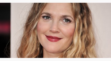 Drew Barrymore parfümjeit szagolhatjuk