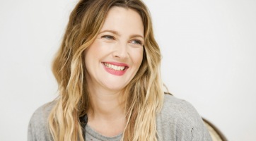 Drew Barrymore tiszteli az öregedést