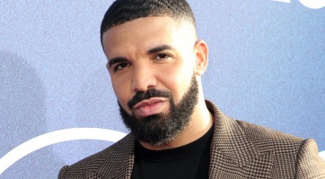 Ébredős képet mutatott gyermekéről Drake