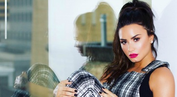 Egész évben elvonón maradhat Demi Lovato