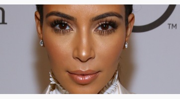 Egy férfi Kim Kardashian másolata akart lenni