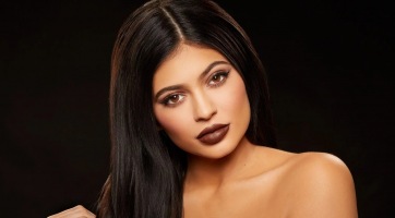 Egy kisebb kastélyt épít magának Kylie Jenner