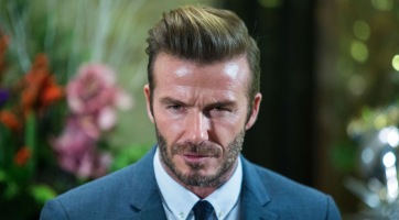 Egy szívecskét tetováltatott a fülére David Beckham