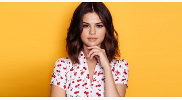 Selena Gomez levelet írt Mark Zuckerbergnek