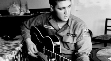 Eladó Elvis Presley közel 7 milliárdos luxusvillája