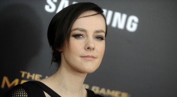 Eljegyezték Jena Malone-t