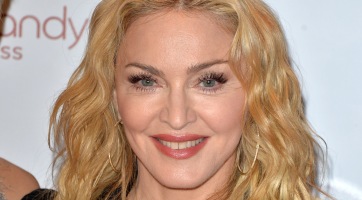 Elképesztő összegekért keltek el Madonna relikviái