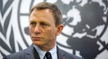 Elképesztő összegért lesz újra James Bond Daniel Craig
