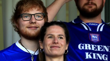 Első gyermekét várhatja Ed Sheeran és felesége