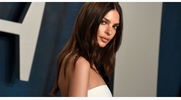 Emily Ratajkowski igazán belejött az anyaságba