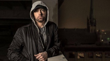 Eminem betörőt fogott az otthonában