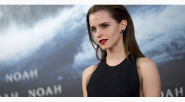 Emma Watson hercegnőnek áll